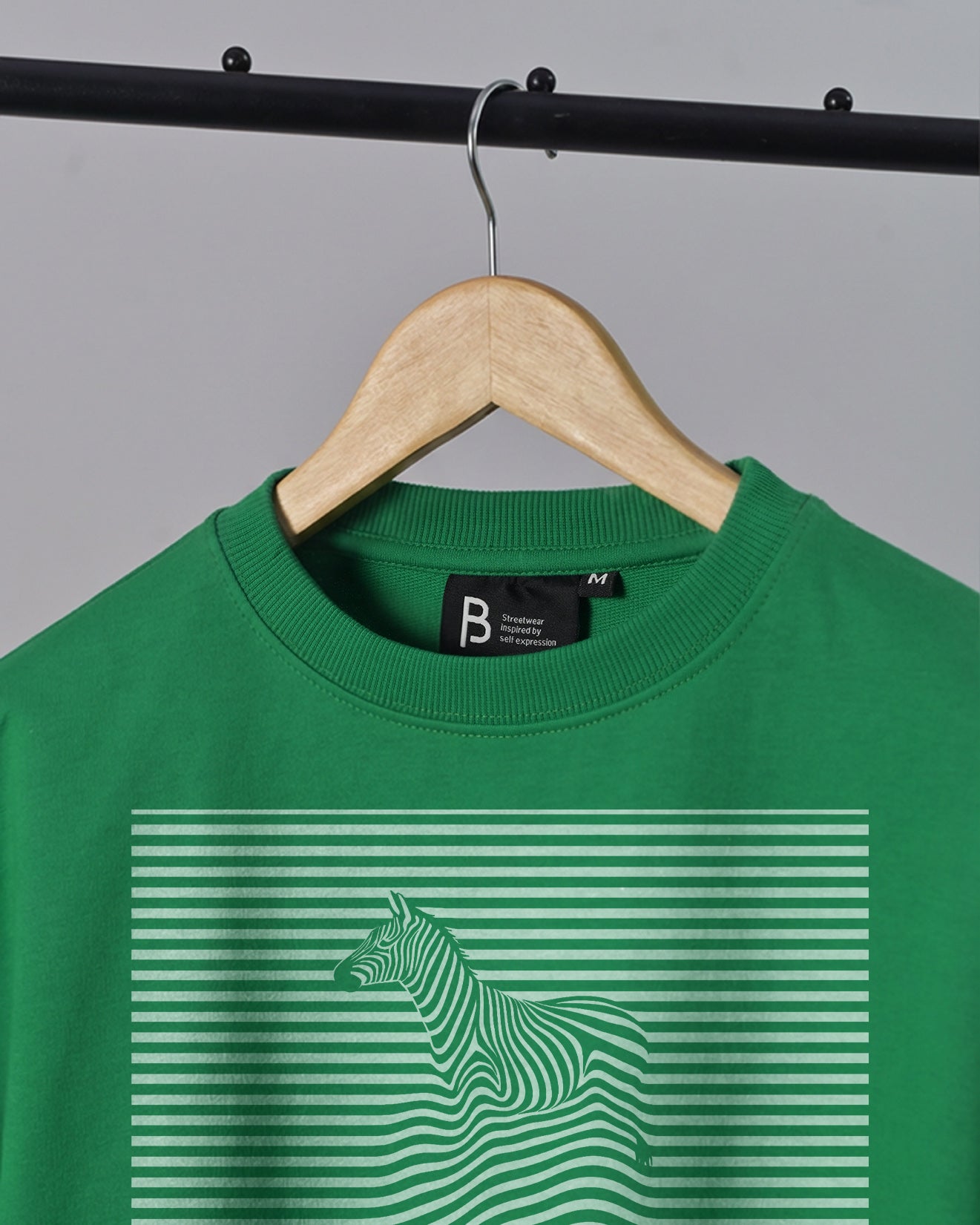 UNSEEN – Look Closer Statement Tee